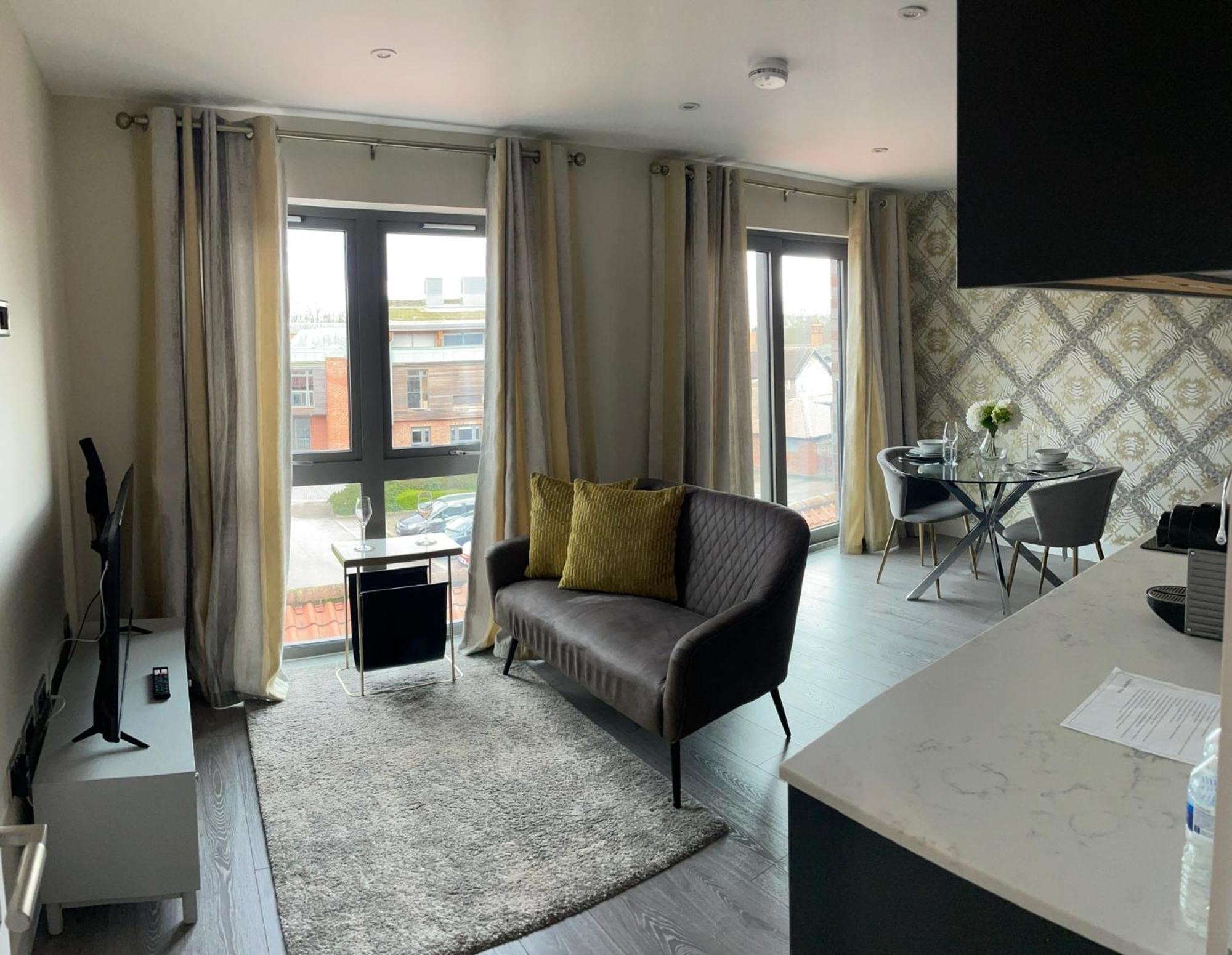 Central Modern Flat York Exteriör bild